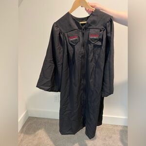 Radford University‎ Graduation Gown Oak Hall 5’3” - 5’5”